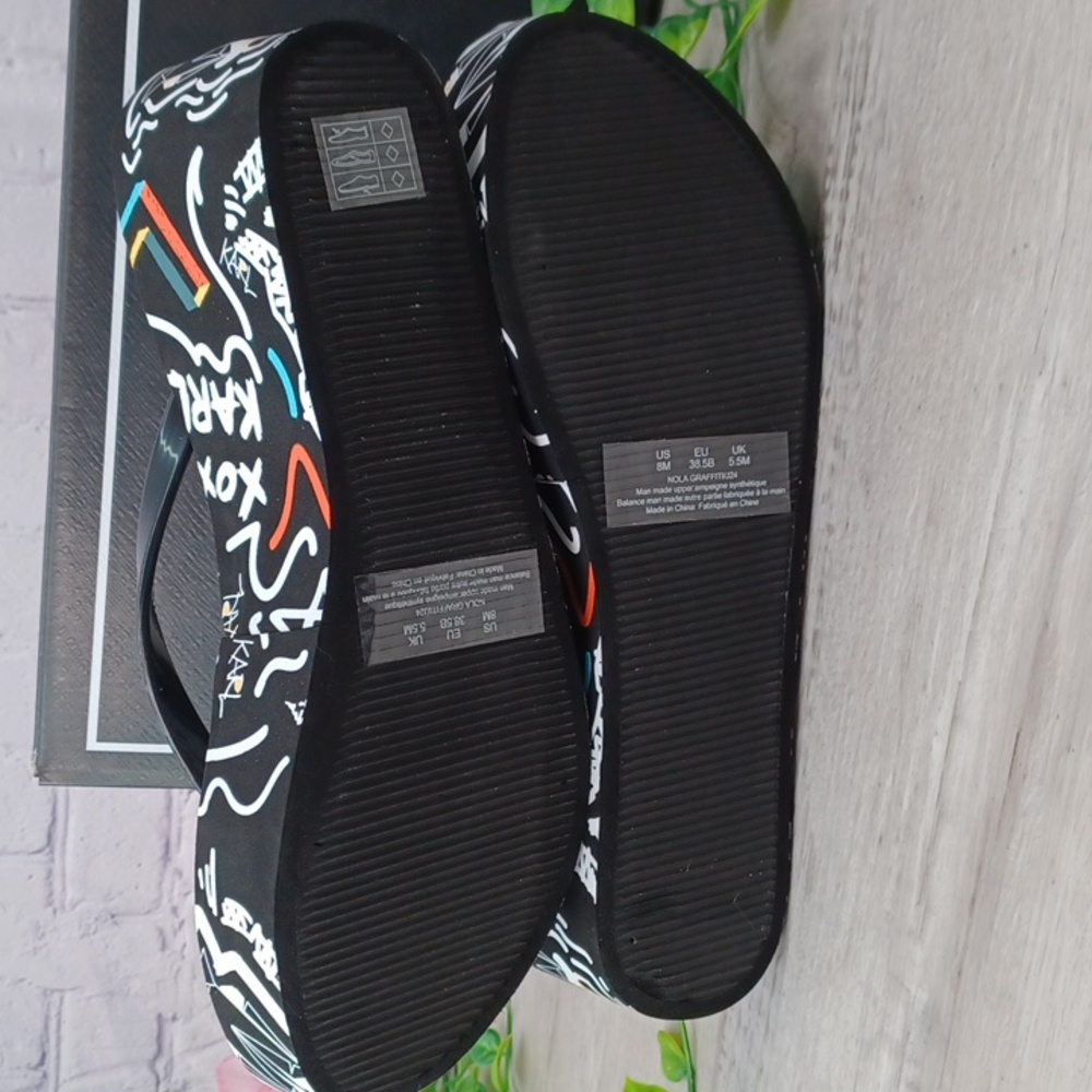 Karl Lagerfeld Nola Graffiti Wedge NIB - Picture 5 of 9